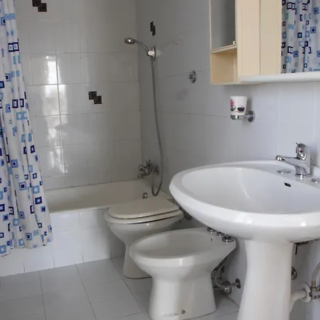 Lägenhet Guesthost - Cozy In Grumo Appula